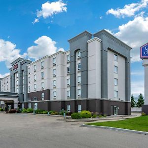 Hampton Inn & Suites Edmonton/West